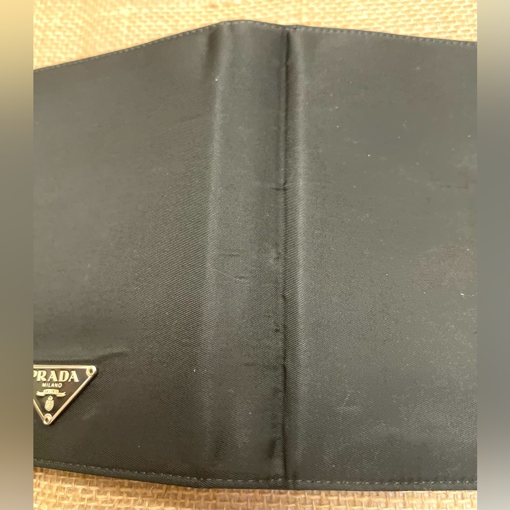 Authentic Prada Agenda Pm/Organizer/Passport Holder - Picture 10 of 11